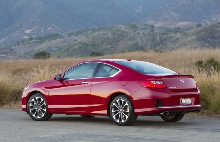 Hình ảnh xe Accord 2013 phiên bản hybrid sạc điện (PHEV):